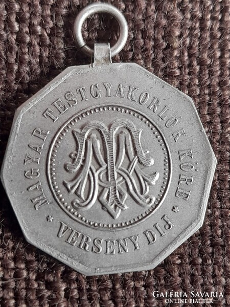 Magyar Testgyakorlók Köre  . MTK  . 30mm . Ag ezüst. 11,9gramm