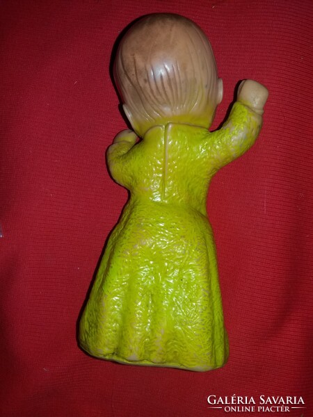 Antik Aradeanca ritka ásító NYÚJTÓZÓ kisleány baba gumi figura 24 cm szép állapot a képek szerint