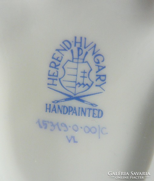 HERENDI FEHÉR MACSKA KÉK CSOKORNYAKKENDŐVEL PORCELÁN FIGURA 12 CM., HIBÁTLAN ! (I132)