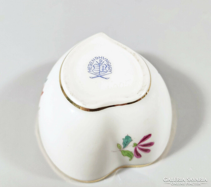 HERENDI, NANKING BOUQUET MINTÁS SZÍV ALAKÚ ÉKSZERESDOBOZ, KÉZZEL FESTETT PORCELÁN, HIBÁTLAN (BT015)