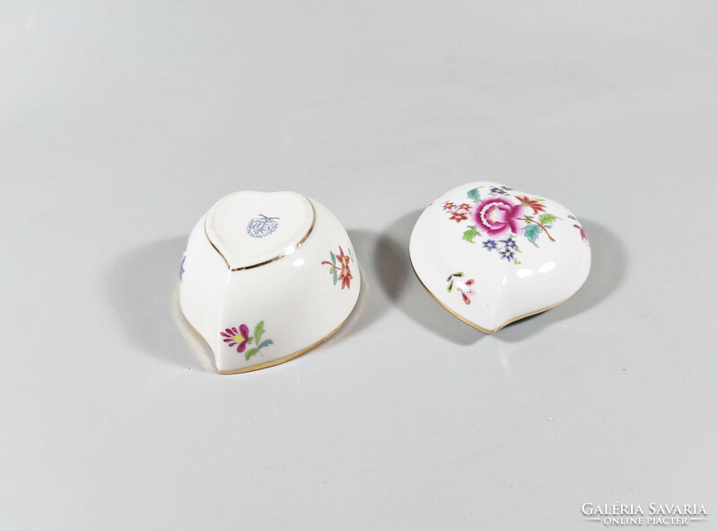 HERENDI, NANKING BOUQUET MINTÁS SZÍV ALAKÚ ÉKSZERESDOBOZ, KÉZZEL FESTETT PORCELÁN, HIBÁTLAN (BT015)