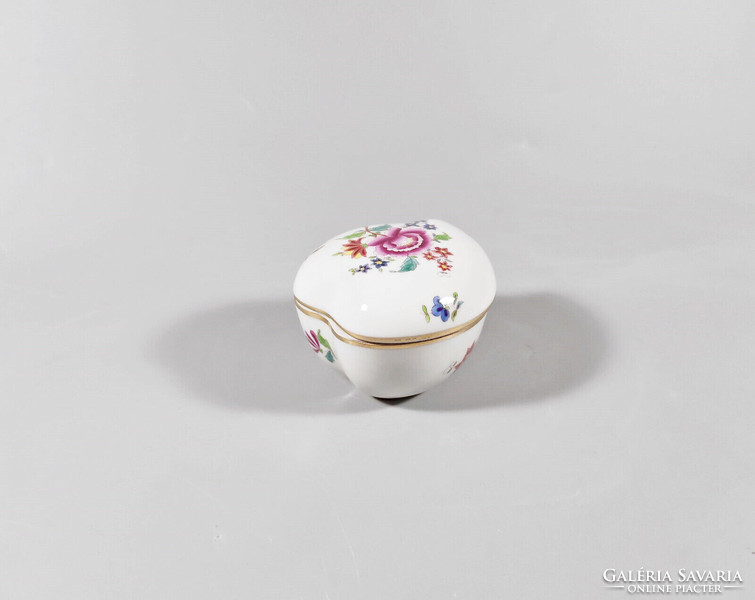 HERENDI, NANKING BOUQUET MINTÁS SZÍV ALAKÚ ÉKSZERESDOBOZ, KÉZZEL FESTETT PORCELÁN, HIBÁTLAN (BT015)