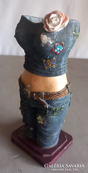 Design váza ALKUDHATÓ