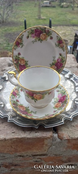Royal Albert- old country roses- teás trió