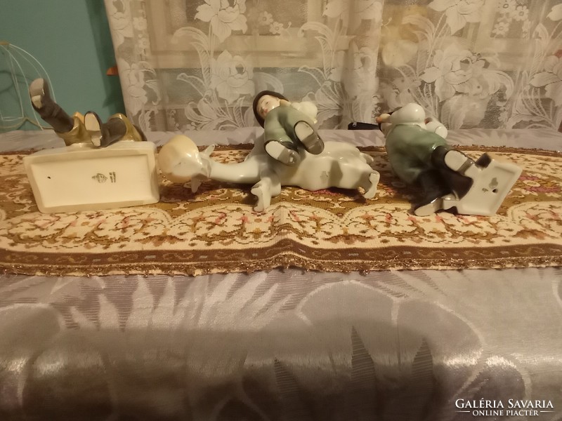 !!Zsolnay sorozat egyben,korsós,botot faragó,kecskét etető egyben eladóak