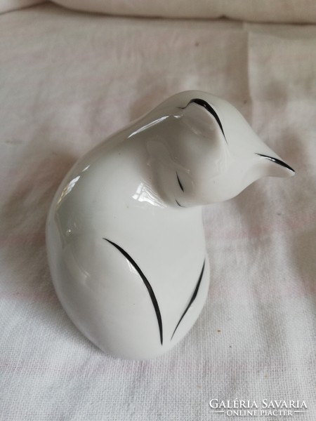 HOLLÓHÁZI PORCELÁN CICA