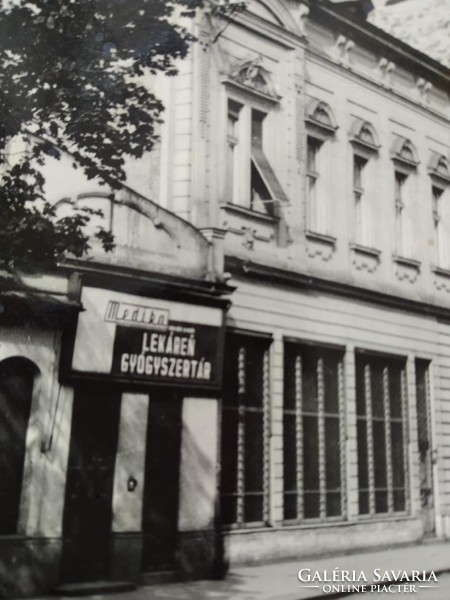 Losonc, Lucenec, Gyógyszertár épülete, 1964 körüli