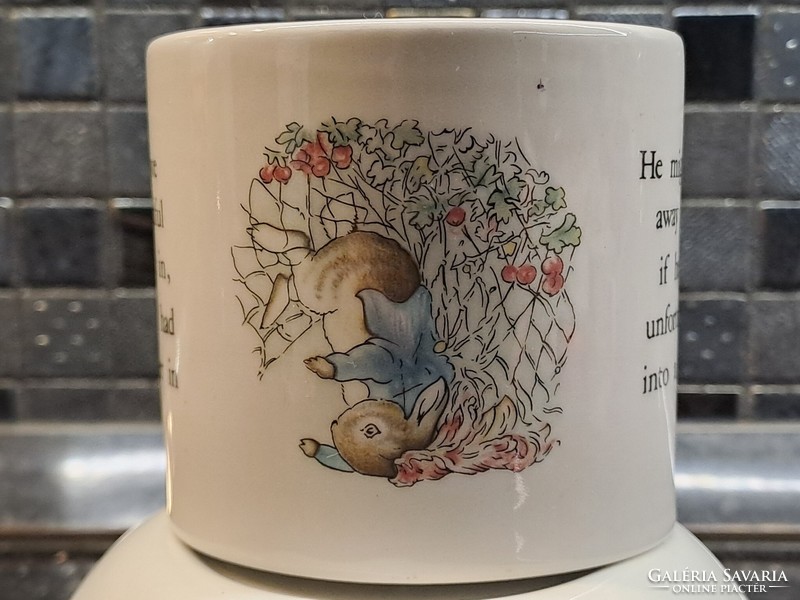 Wedgwood angol porcelán gyermek persely Peter Rabbit Nyúl Péter dekorral