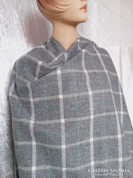Yorkshire Blankets - 100 % gyapjú tv néző  takaró vagy poncsó