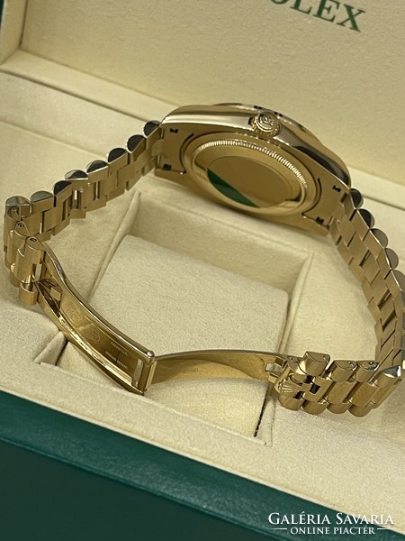 Rolex DayDate Green Dial Diamond