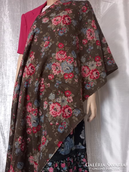 Cath Kidston rózsás sál