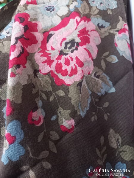 Cath Kidston rózsás sál