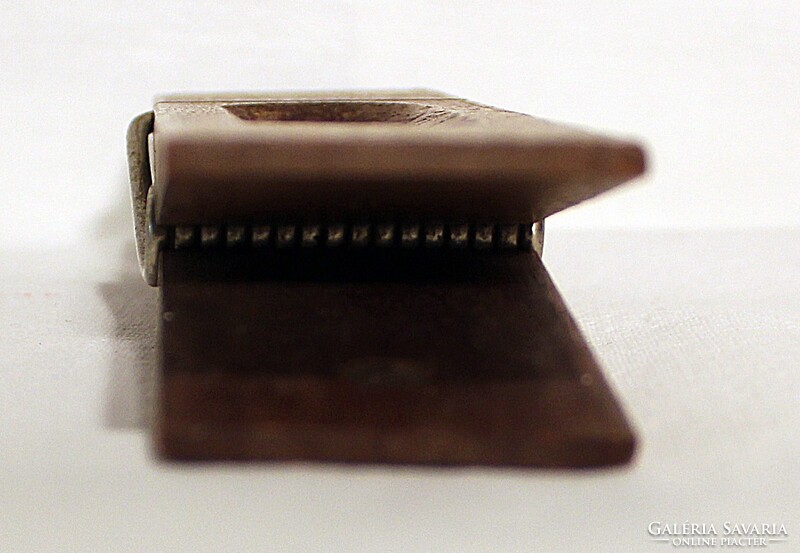 Nagy fa ruhacsipesz dekorációs kellék