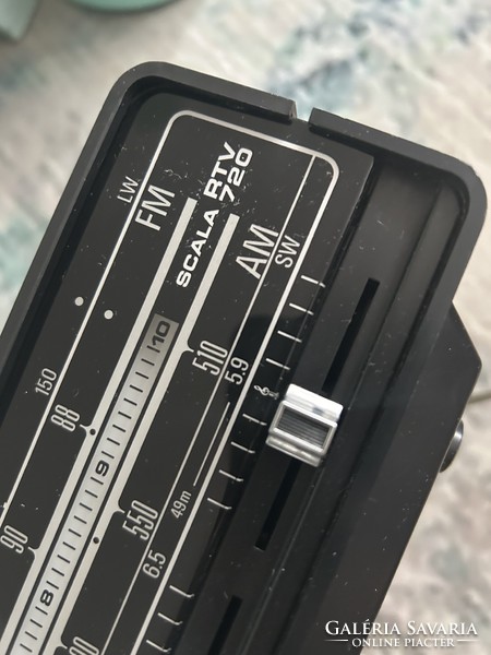 Vintage Grundig RTV 720  rádió