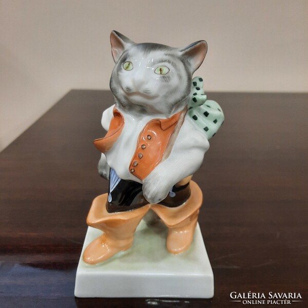 Jubileumi Herendi Csizmás Kandúr porcelán figura 1.oszt.