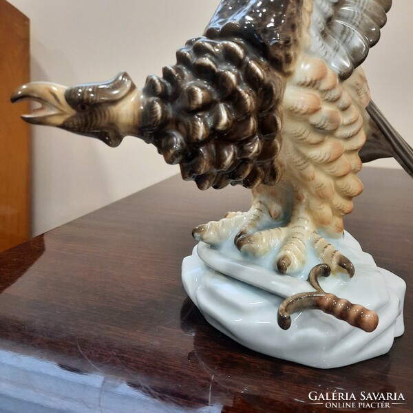 Herendi Turul madár karddal porcelán figura 1.oszt.