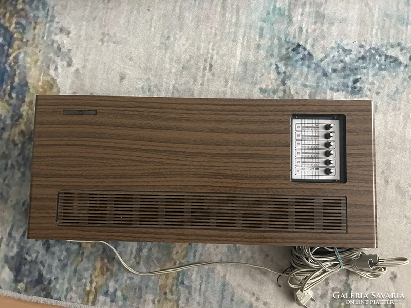 Vintage Grundig RTV 720  rádió
