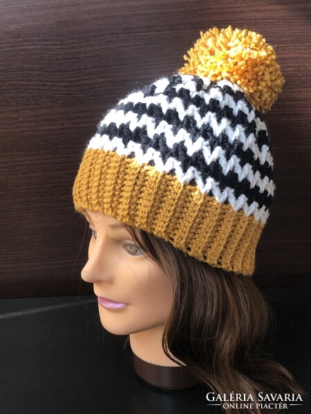 Női horgolt beanie sapka ZigZag S/M