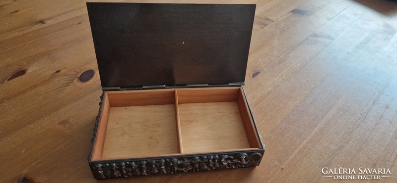 Régi iparművész Lignifer bronz doboz.