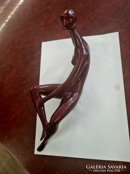 Zsolnay Török J. Eozin figura ökör ver mázas