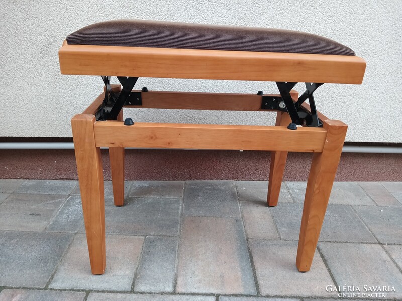 Zongorapad  állítható pad szék. Alkudható.