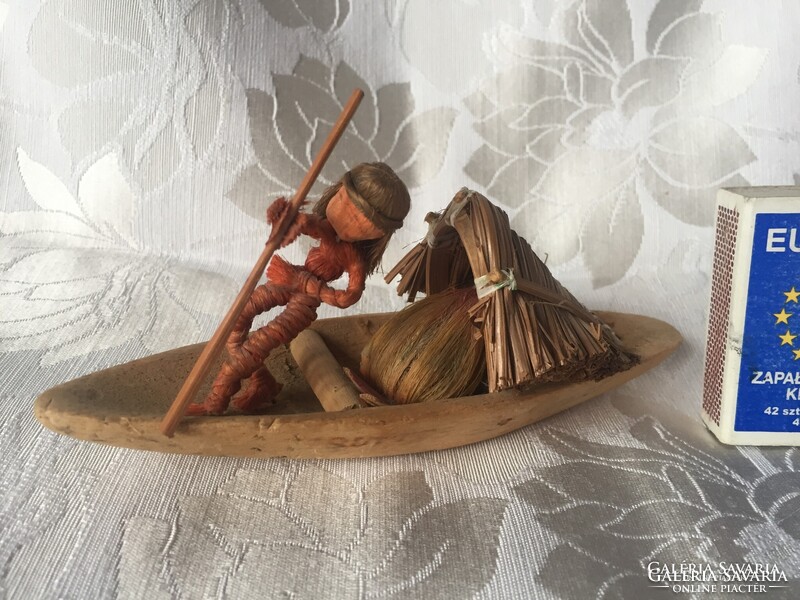 Régi perui csónak, hajó, spulni, cérna ember, indián figurával, ajándéktárgy, utazási emlék