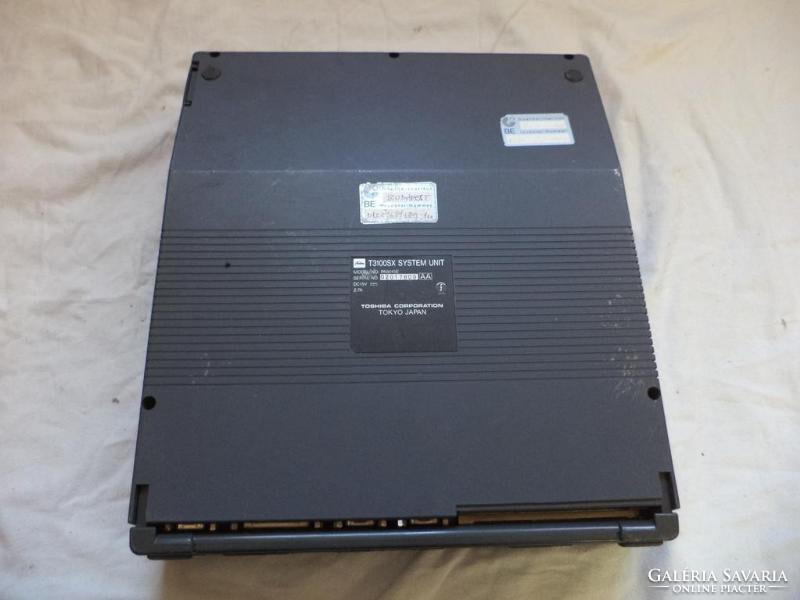 Toshiba T3100SX, Intel 80386SX laptop 1986 (398)