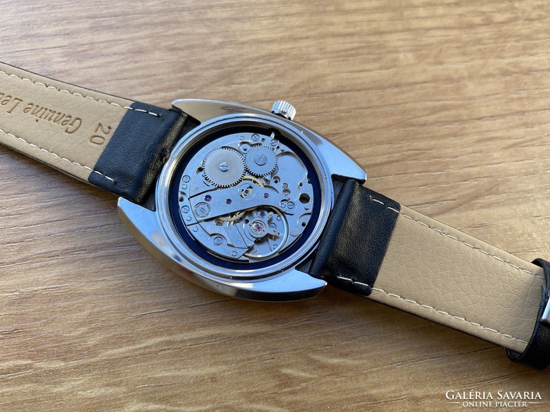 Acél nagyméretű Roamer Anfibio 37mm mechanikus MST 520
