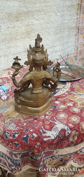 Antik tibeti bronz szobor Tara Istennő 36cm. Nagyon szépen kidolgozott. Hibátlan állapotban.