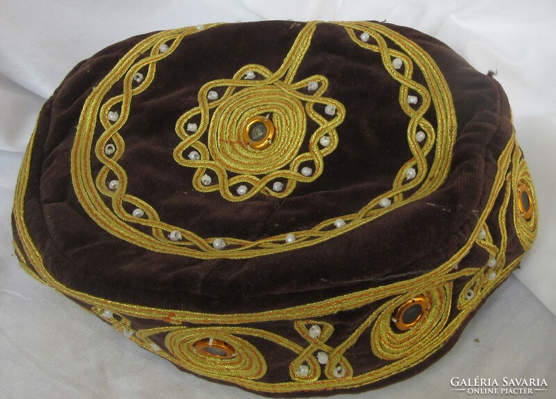 Kazah kézműves tübetejka kerülte 55,5 cm, enyhén hibás