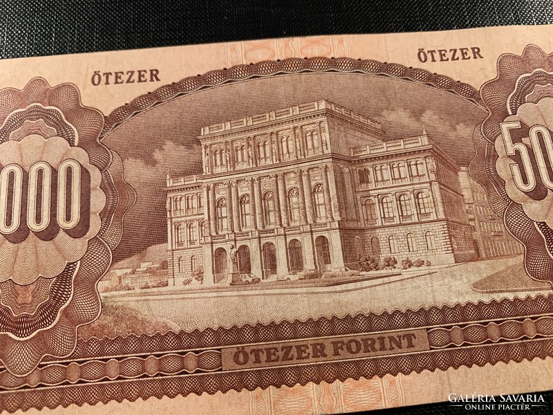 ***  Gyönyörű és Ritka 1990 "J" 5000 forintos ***