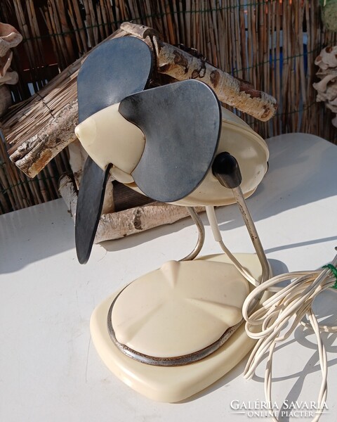 MŰKÖDŐ IMI VIVENTI régi retro magyar asztali ventilátor, 1958-tól.