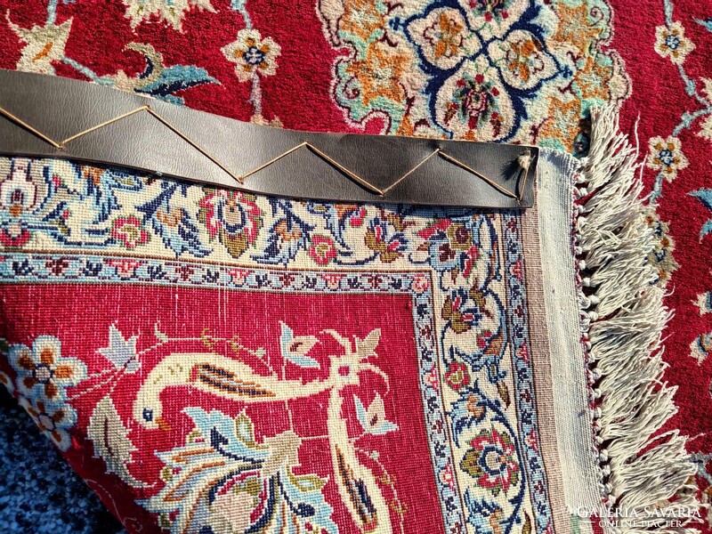 Isfahan selyem konturos szőnyeg szignos ALKUDHATÓ