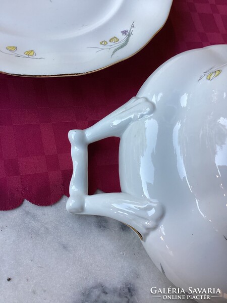 JAROLINA LENGYEL porcelán levesestál és kínáló.