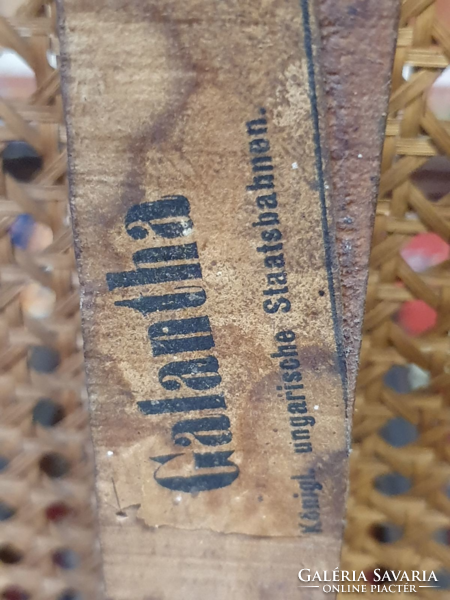 Eredeti jelzett bécsi Thonet Wien karfás pad
