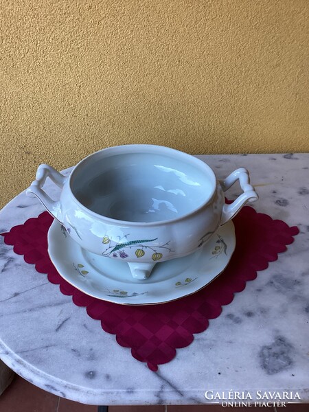 JAROLINA LENGYEL porcelán levesestál és kínáló.