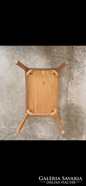 Svéd vintage mid century fa kisasztal, lerakóasztal, jelzett