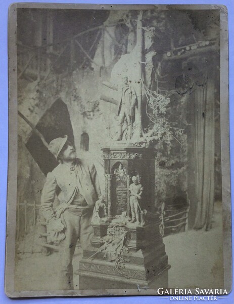 Morelli Gusztáv. Erdötörvény Stróbl Alajos szobra 1893 / Fotó