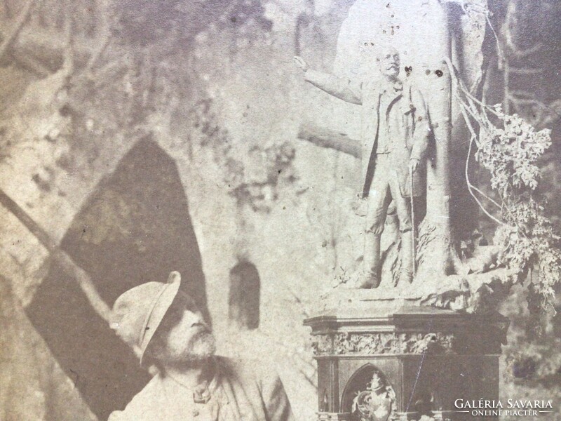 Morelli Gusztáv. Erdötörvény Stróbl Alajos szobra 1893 / Fotó