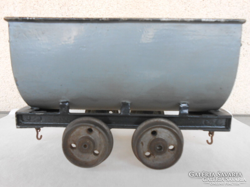 Egyedi vasúti kocsi (csille) modell