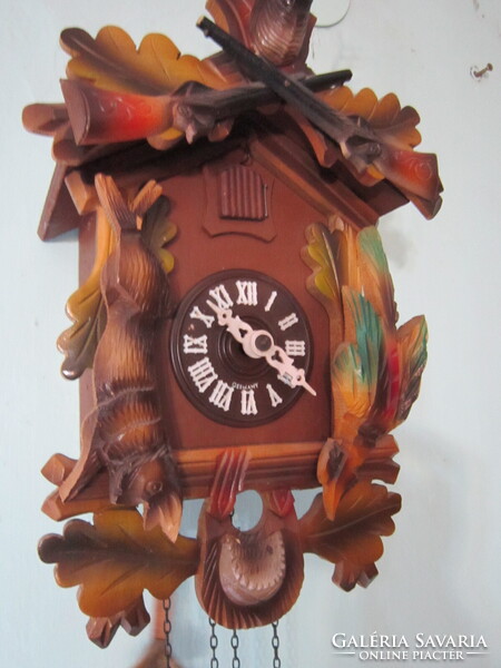 Fekete erdei kakukkos óra