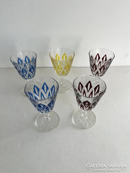 Régi, vintage francia VMC Reims boros, likőrös, színes kristály pohár készlet