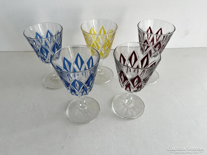 Régi, vintage francia VMC Reims boros, likőrös, színes kristály pohár készlet