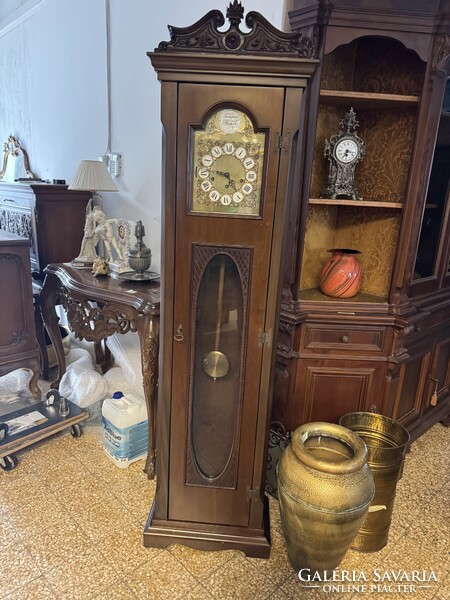 Tempus Fugit Angol álló óra
