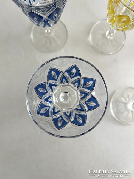 Régi, vintage francia VMC Reims boros, likőrös, színes kristály pohár készlet