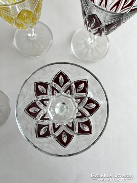 Régi, vintage francia VMC Reims boros, likőrös, színes kristály pohár készlet