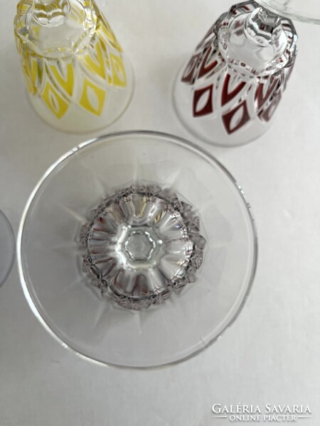 Régi, vintage francia VMC Reims boros, likőrös, színes kristály pohár készlet