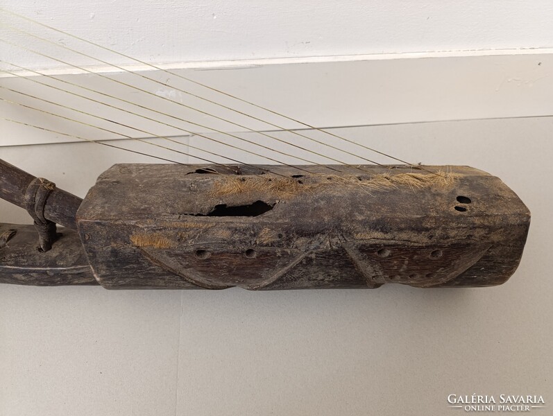 Antik afrikai pengetős húros lant hangszer Fang népcsoport Gabon faragott szobor 369 1418