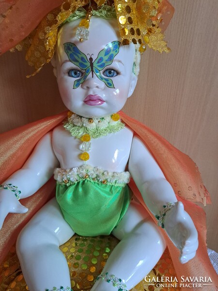 40 cm Fehèr , teljes test porcelànbaba,