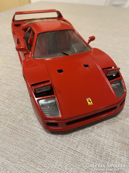 1/18 Ferrari F40 öntött autómodell nyitólámpákkal Tonka; Polistil